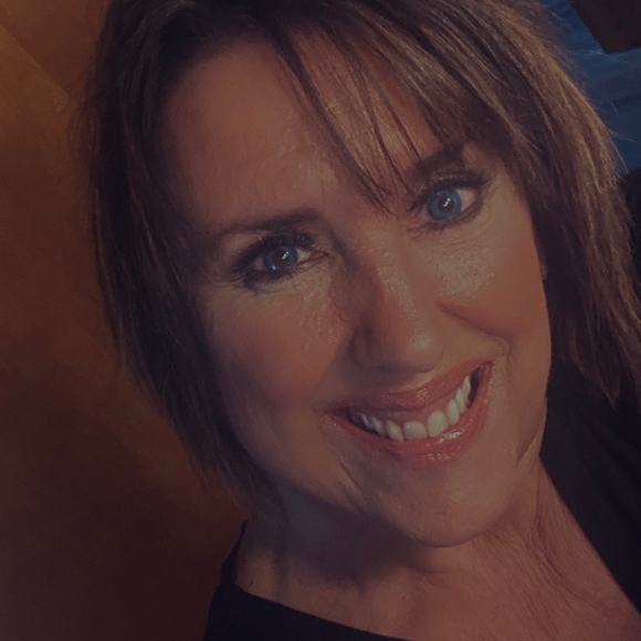 Meet your Posher, Diana - Picture 1 of 1